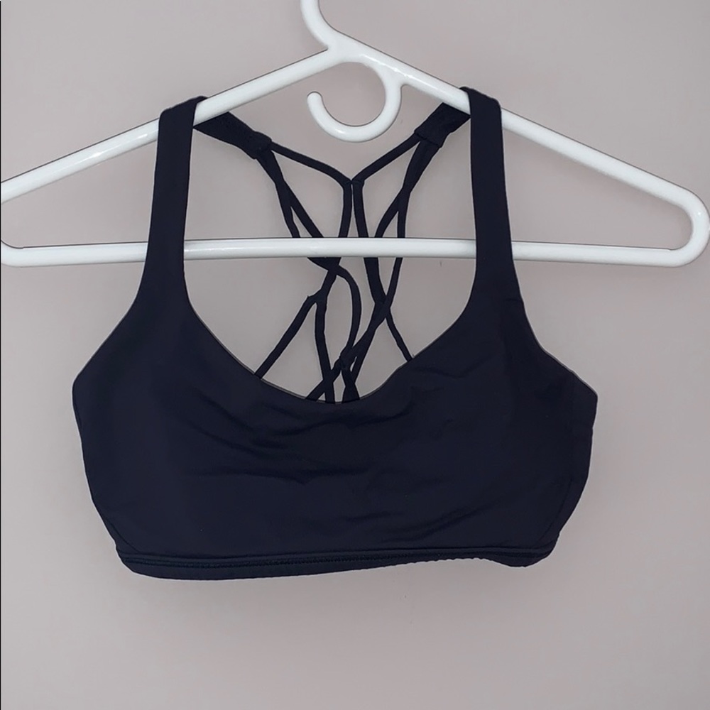 Lululemon sports bra